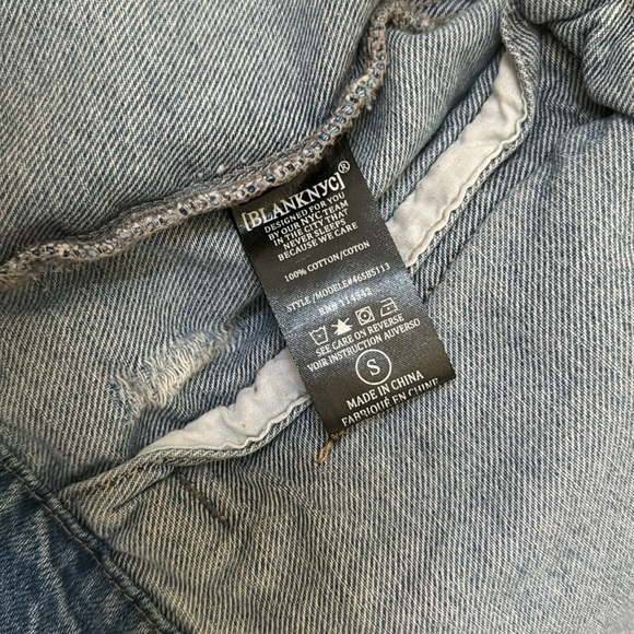 Blank NYC distressed denim jacket - Picture 3 of 5